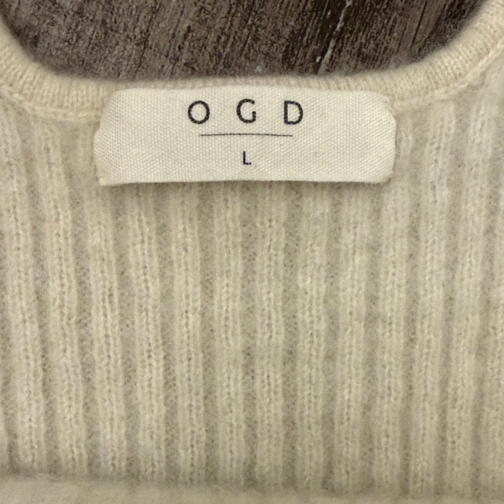 Chic Beige Ribbed 100% cashmere Tank Top - Picture 2 of 6